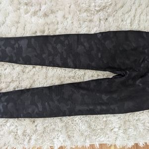 Eye Candy Black Camo Leggings